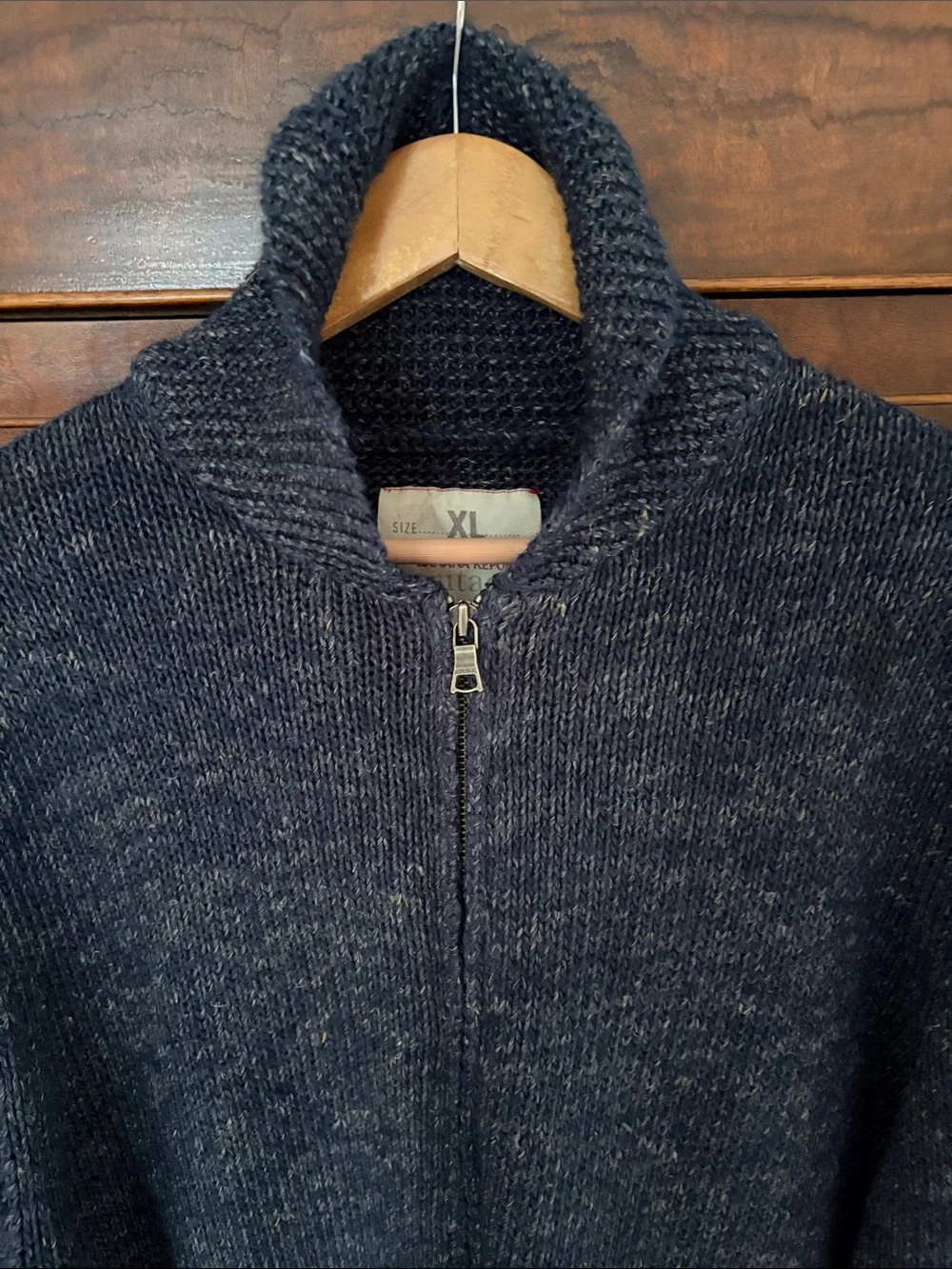 Banana Republic Vintage Men's Navy Full Zip Knit Sweater